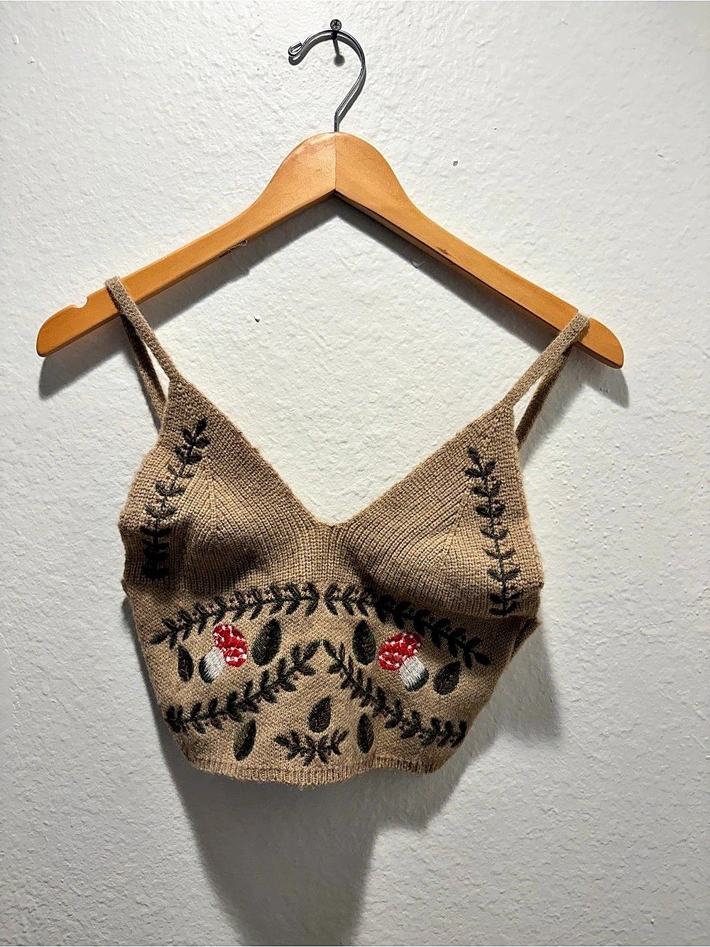 Embroidered Whimsical Floral Camisole in Brown & Red Like New